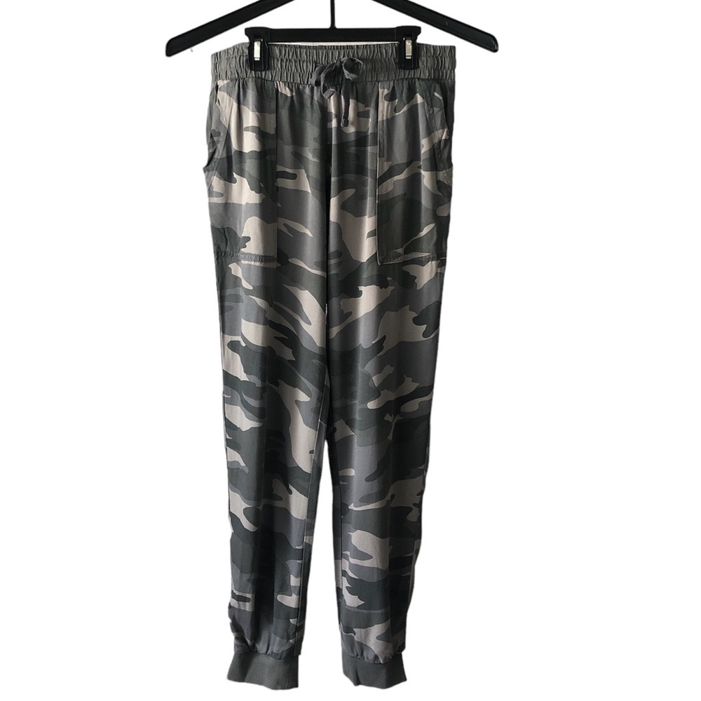 Women's Splendid Sweatpants/Jogger Drawstring Pants in Gray/Green Camo. Size S.